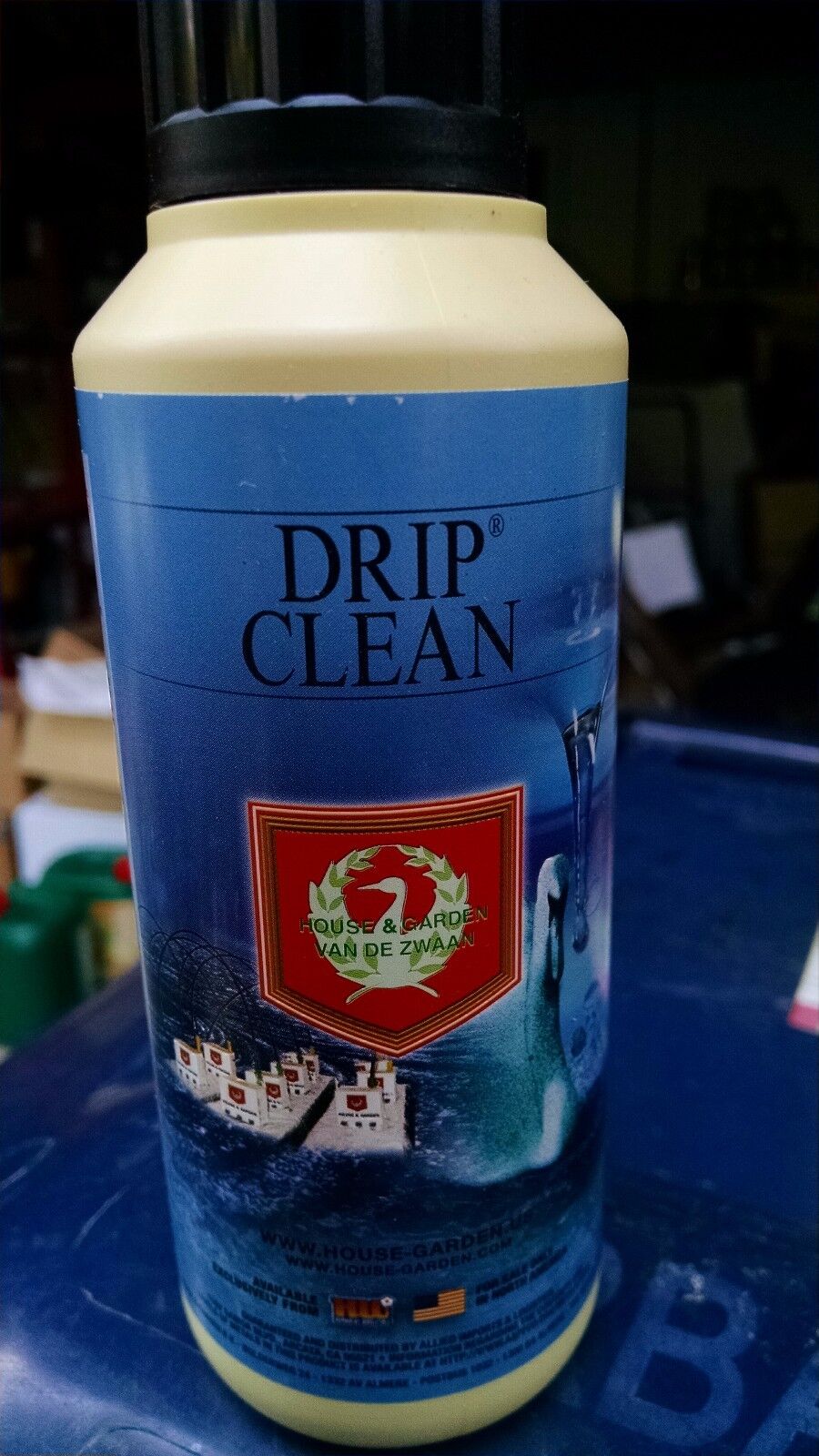 Drip Clean 250mL flush by House and Garden nutrients