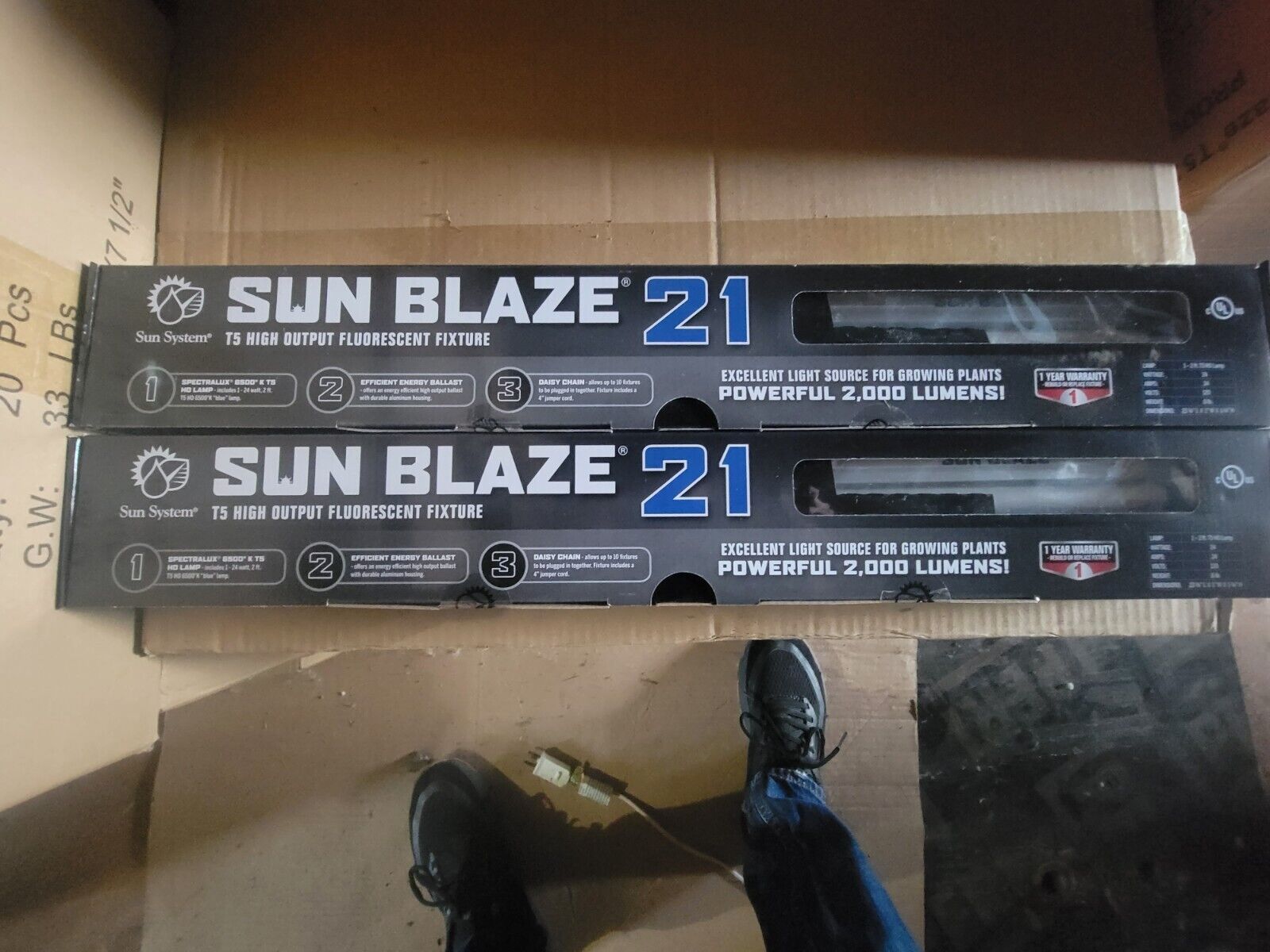 Sun Blaze T5 Fluorescent Strip Light 4'1 - 4 ft Fixture, 1 Lamp, 120V