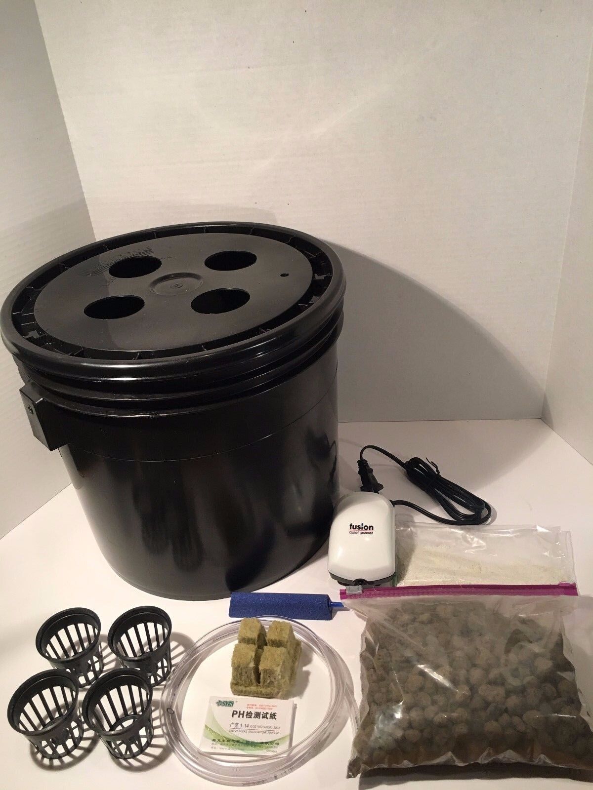 Complete Hydroponic System - 4 Site DWC Hydroponic Grow Kit - Bubble Bucket
