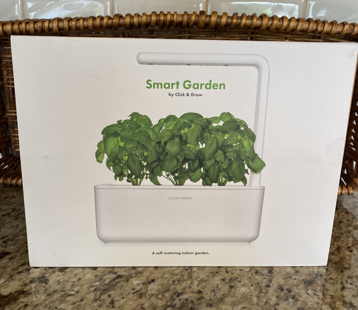 New Click and Grow Smart Garden 3 Hydroponic System- White Sealed 