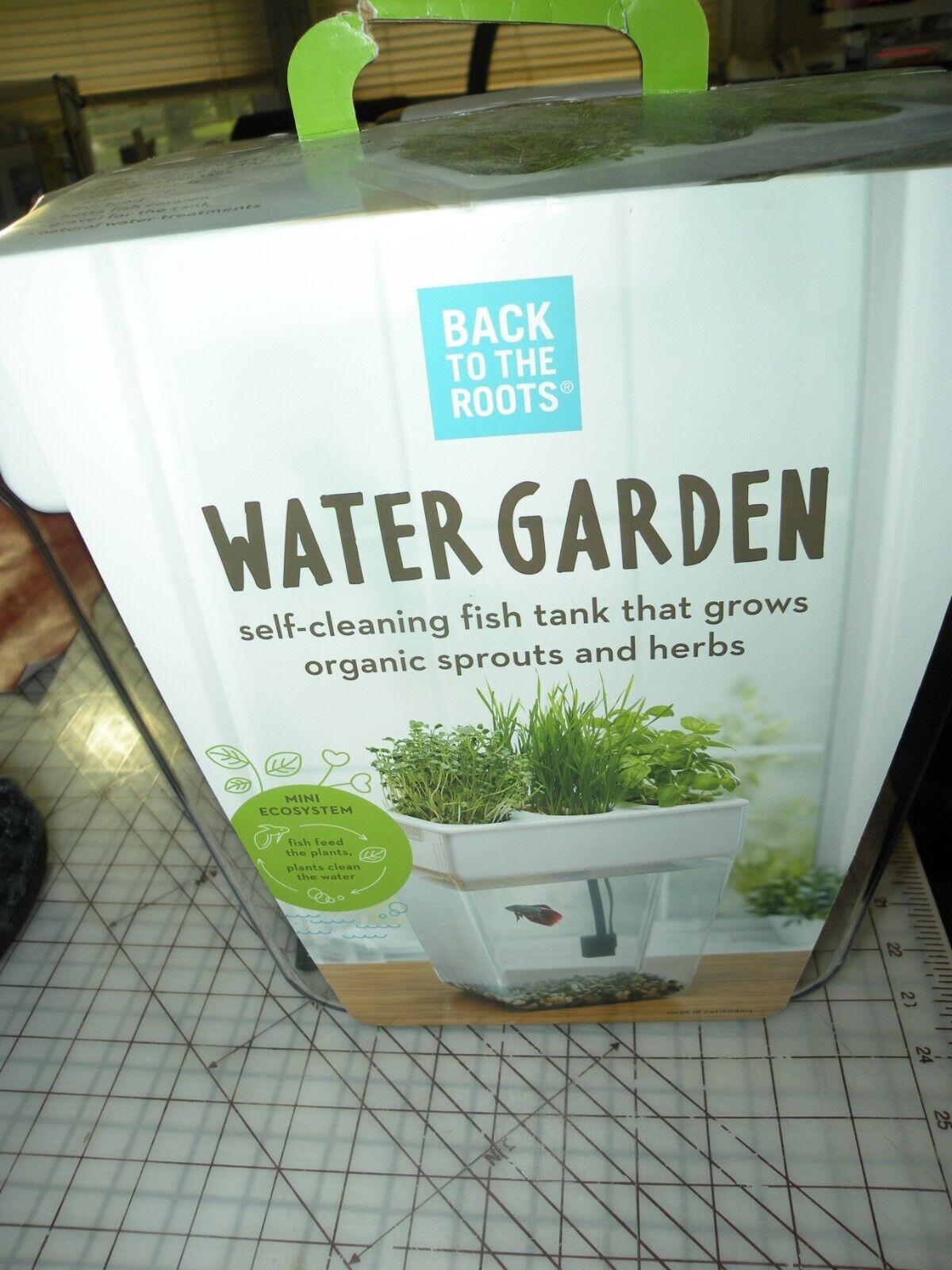 NIP Back To Root Water Garden Self Cleaning Fish Tank That Grows Mini Eco System