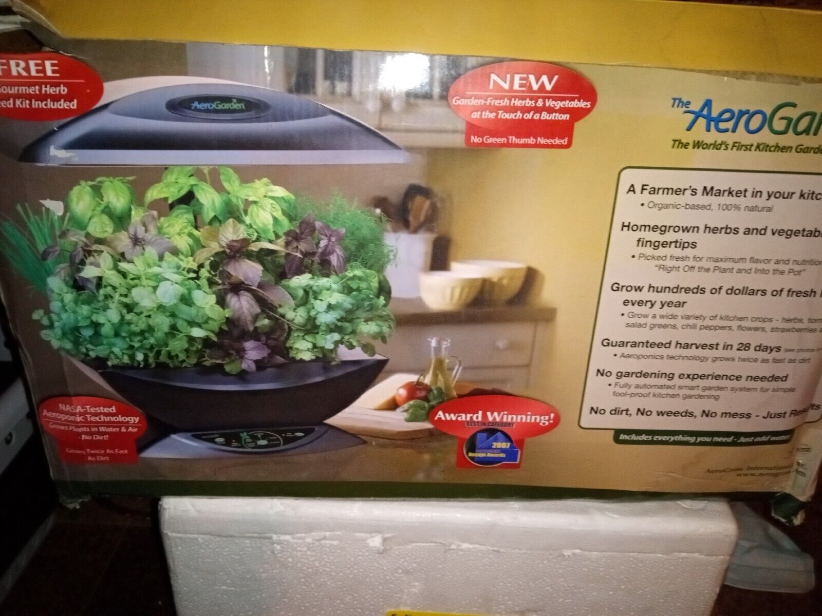 2007 aerogarden hydroponic system ,never used never opened 